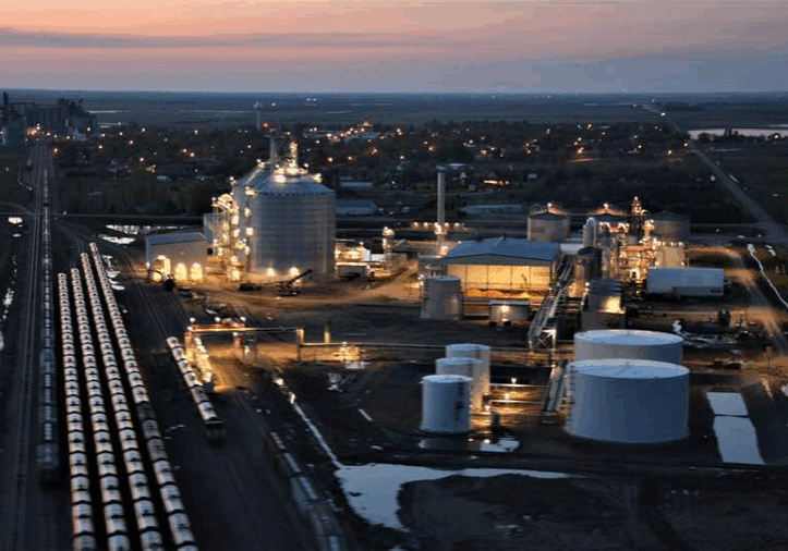 Ringneck Energy - About - Aerial view of the plant at night